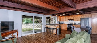 NEW - Spectacular ocean view stay!