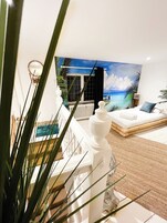 Deluxe Triple Room, Garden View | Iron/ironing board, free WiFi