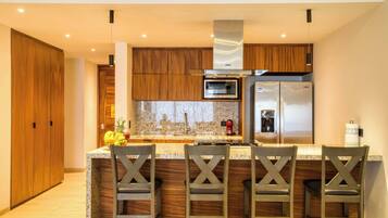 Apartment, 2 Bedrooms, Garden View | Interior