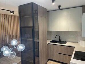 Refrigerador, utensilios de cocina