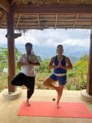 Yoga - Greenwood Udawalawa safari resort (Udawalawa)