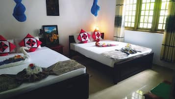 Phòng đôi hoặc 2 giường đơn Deluxe, ban công, quang cảnh vườn | Bàn, truy cập Internet không dây miễn phí