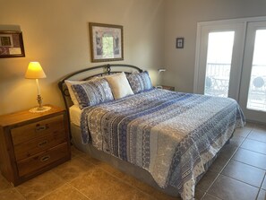 Appart'hôtel, 3 chambres | 3 chambres, fer et planche à repasser, Wi-Fi gratuit