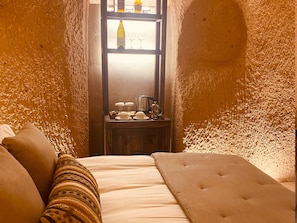 Superior Suite | Premium bedding, memory foam beds, minibar, in-room safe