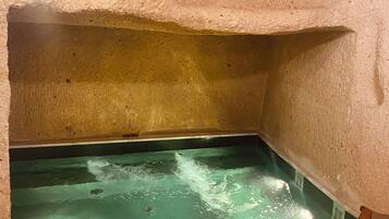 Suite superior | Ropa de cama de alta calidad, camas con efecto memoria y minibar