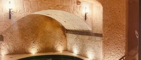 Suite superior | Ropa de cama de alta calidad, camas con efecto memoria y minibar