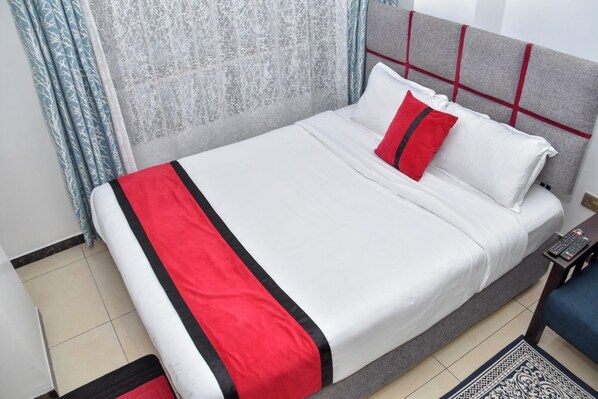1 chambre, fer et planche à repasser, Wi-Fi, draps fournis