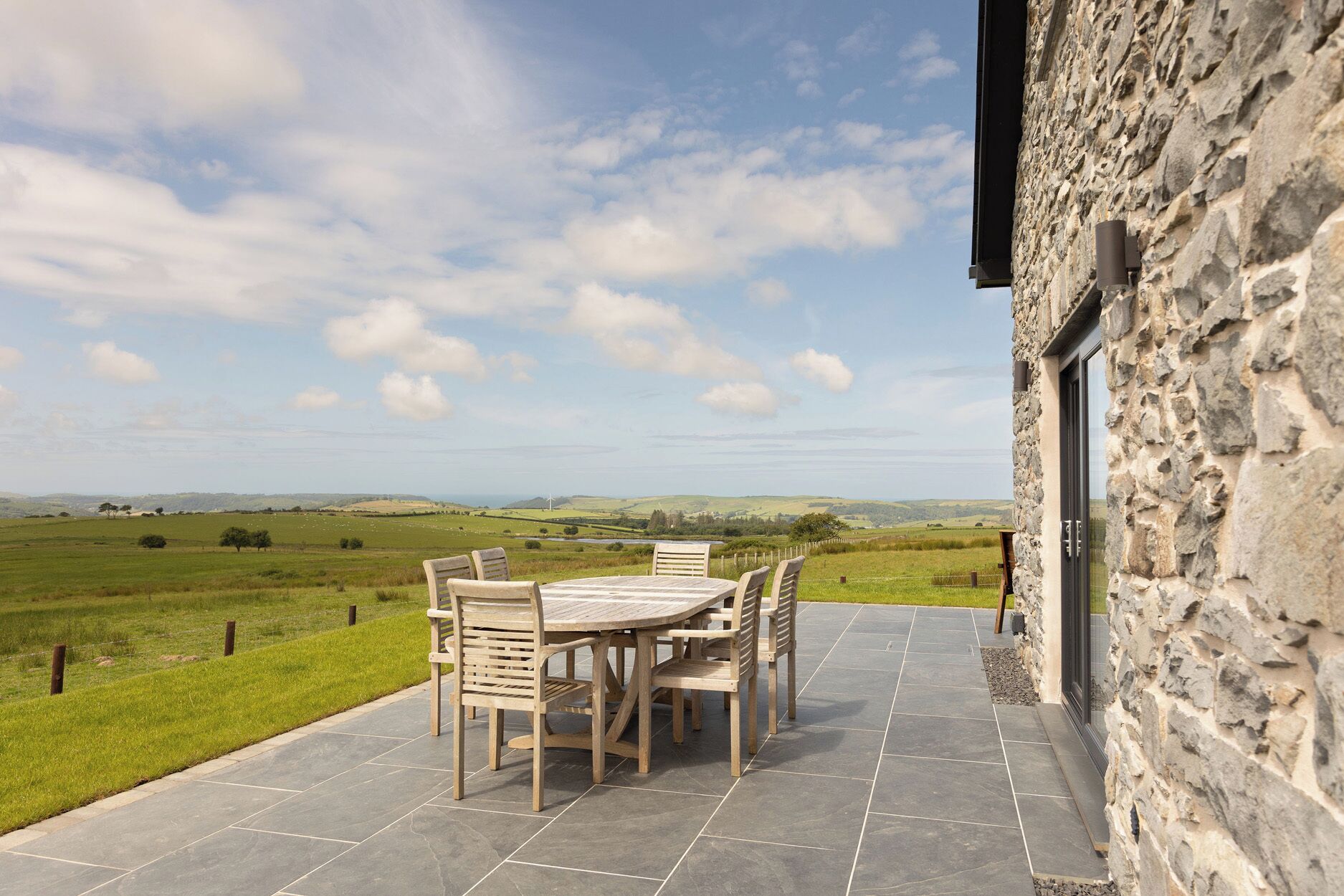 Cottage | Outdoor dining