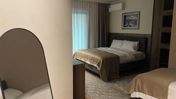 Meja, ruang kerja komputer riba, Wi-fi percuma