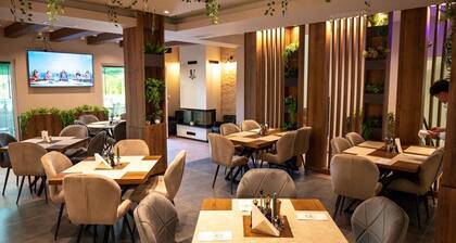 Villa Vratnica - Restaurant & Apartments