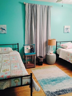 2 bedrooms, desk, free WiFi, bed sheets