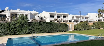 Very comfortable house near the sea