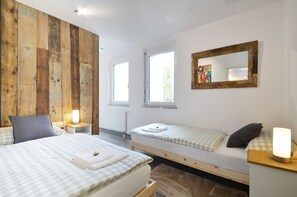 3 habitaciones, tabla de planchar con plancha y wifi gratis 