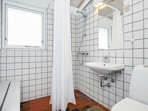 House | Interior - 6 Person Holiday Home on a Holiday Park in Hanstholm (Hanstholm)