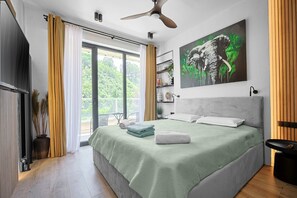 1 bedroom, in-room safe, iron/ironing board, free WiFi