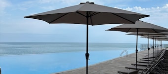 Bali Vibes in Georgia,Premium Studio with Forest View & Beach Access