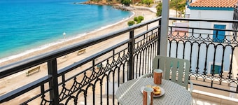Beachfront Panorama Nest in Kythira