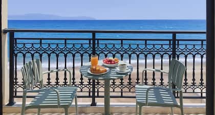 Beachfront Panorama Apartment in Kythira!