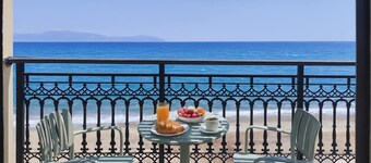 Beachfront Panorama Apartment in Kythira!