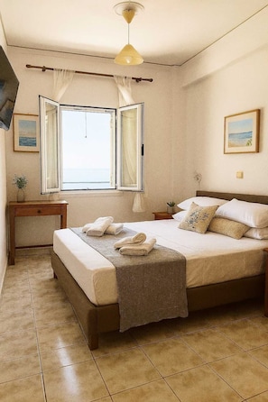 1 bedroom, iron/ironing board, travel cot, WiFi