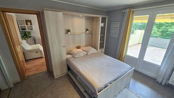 1 bedroom, free WiFi, bed sheets