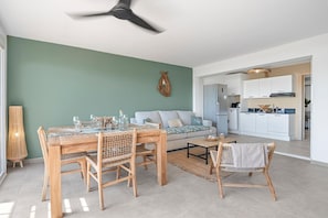 TV - Griselles4  Sea view Heights Orient Bay  Unit 1BDR (SAINT MARTIN)