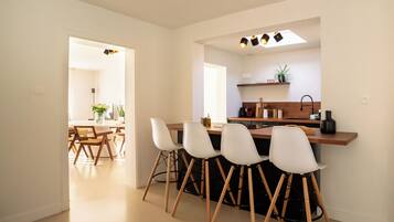 House, 2 Bedrooms, River View | Private kitchen | Full-size fridge, oven, stovetop, dishwasher