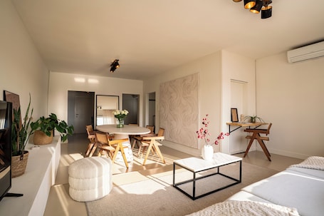 Maas Suites - The River House