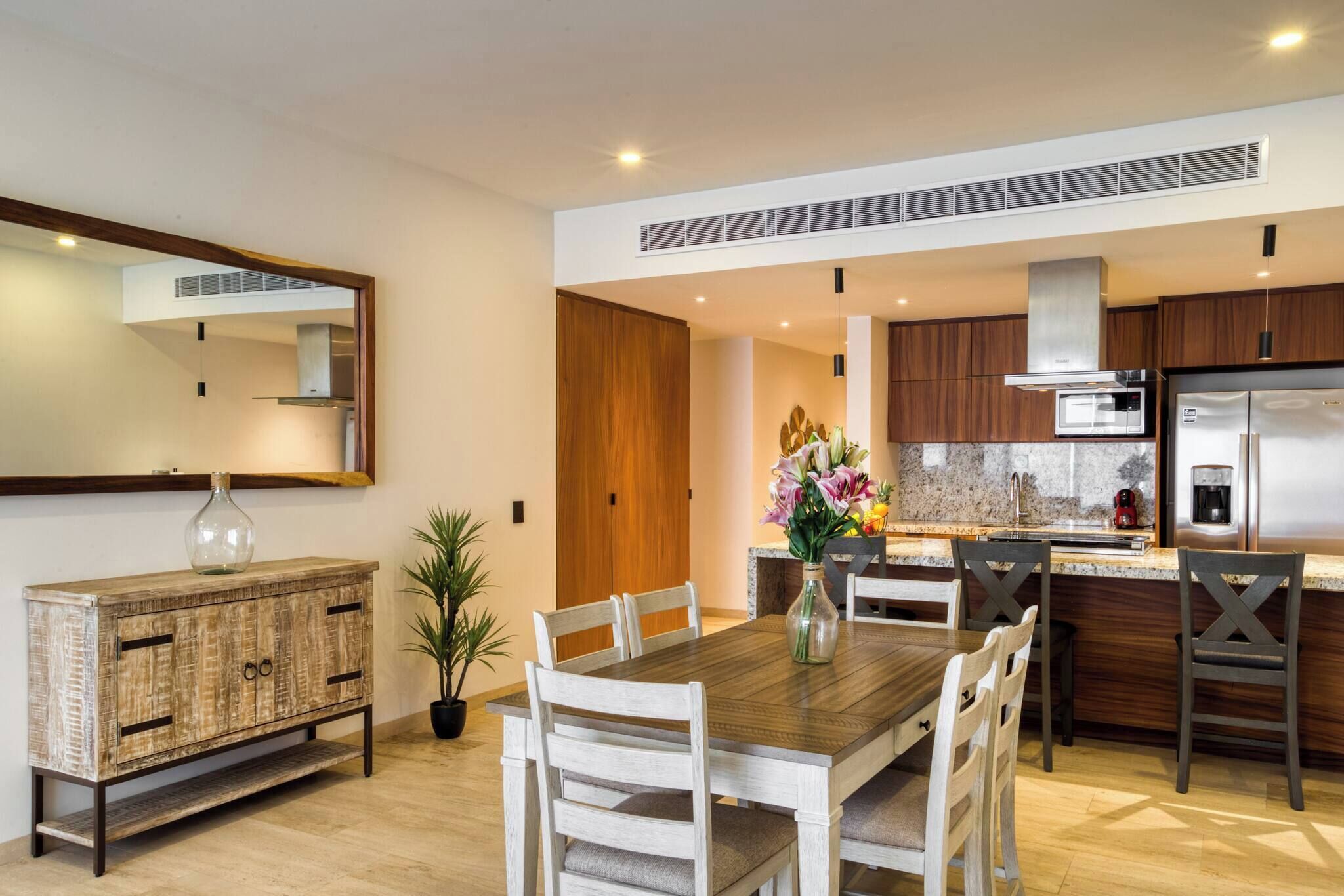 Apartamento, vários quartos | Sala de jantar