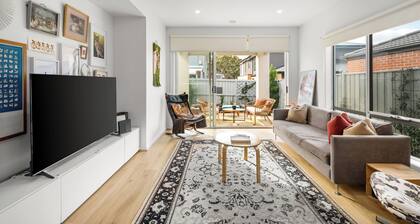 3BR Light-filled Retreat, Mt Duneed