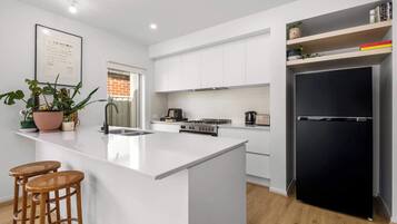 Fridge, microwave, oven, stovetop
