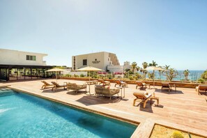 Apartment, Multiple Bedrooms | Pool - 3 Priv apt gpo 16 px Vista mar (Ensenada)