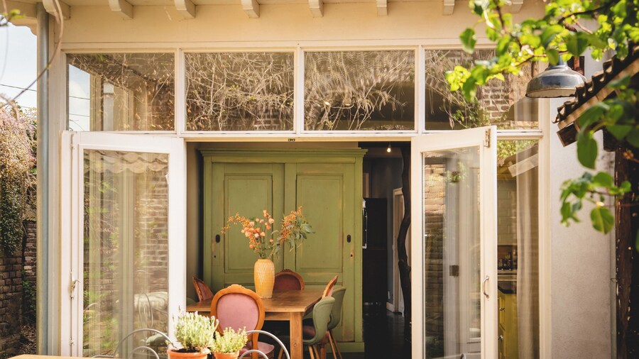 Maas Suites - The French House
