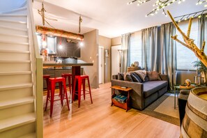 House, 2 Bedrooms, Pets allowed | Living area