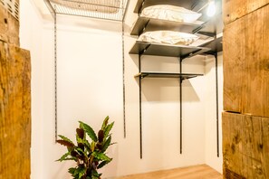 House, 2 Bedrooms, Pets Allowed | Free WiFi