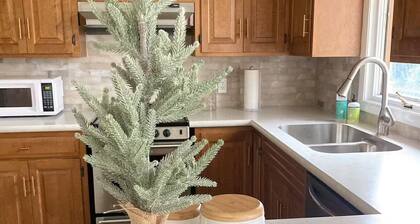 Charming & quiet 2-bedroom house in Walnut Creek