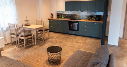 Appartement 'Hof' avec vue sur la montagne, terrasse privée et Wi-Fi