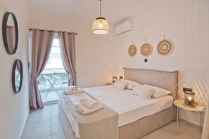 1 bedroom, iron/ironing board, WiFi, bed sheets - Aliki Spacious, Fully Reno 2BA Apartment (Athina)