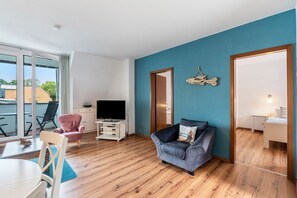 TV - Apartment 'Kajüthus  3' with Balcony and Wi-Fi (Fehmarn)