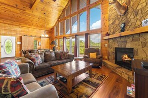 TV, fireplace, offices - 3BDR+Loft for 12 w/Hot Tub, Billiards & Mtn Views! (Sevierville)