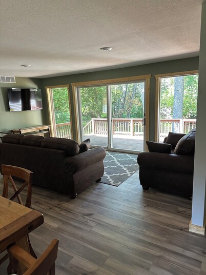 Newly Remodeled 3 Bedroom Cabin on the upper AuSable River