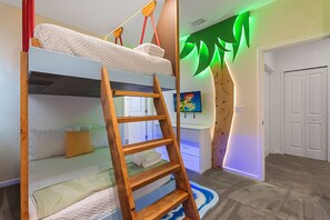 6 Schlafzimmer, Bügeleisen/Bügelbrett, Reisekinderbett, WLAN