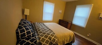 'Emmett' Just off I-75! 2 full bedrooms!