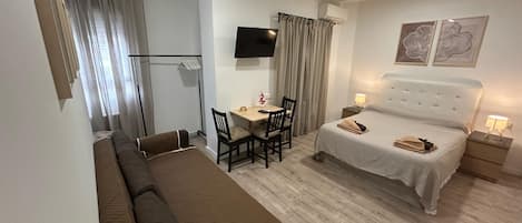 Quadruple Room, Shared Bathroom | Desk, iron/ironing board, free WiFi