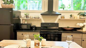 微波炉、烤箱、炉灶、洗碗机