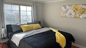 3 chambres, fer et planche Ă repasser, Wi-Fi, draps fournis