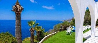 Panorama Villa - Four Bedroom Villa, Sleeps 10