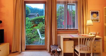 Apartment 'Joos' mit gemeinsamer Terrasse, gemeinsamem Garten und WLAN