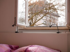 1 habitación, wifi y ropa de cama