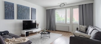 1BR Downtown Apartment with Balcony